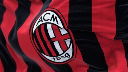 Tin chuyen nhuong AC Milan mùa hè 2023: San Siro nhộn nhịp